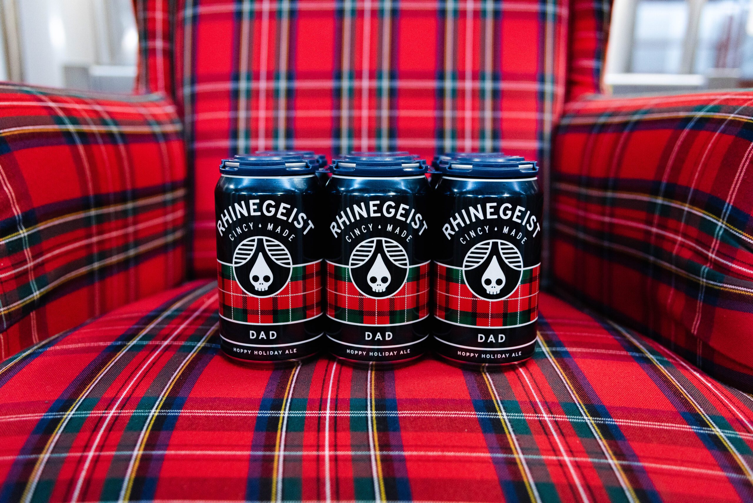 Dad mom 1 of 16 scaled dad (hoppy holiday ale) review - rhinegeist