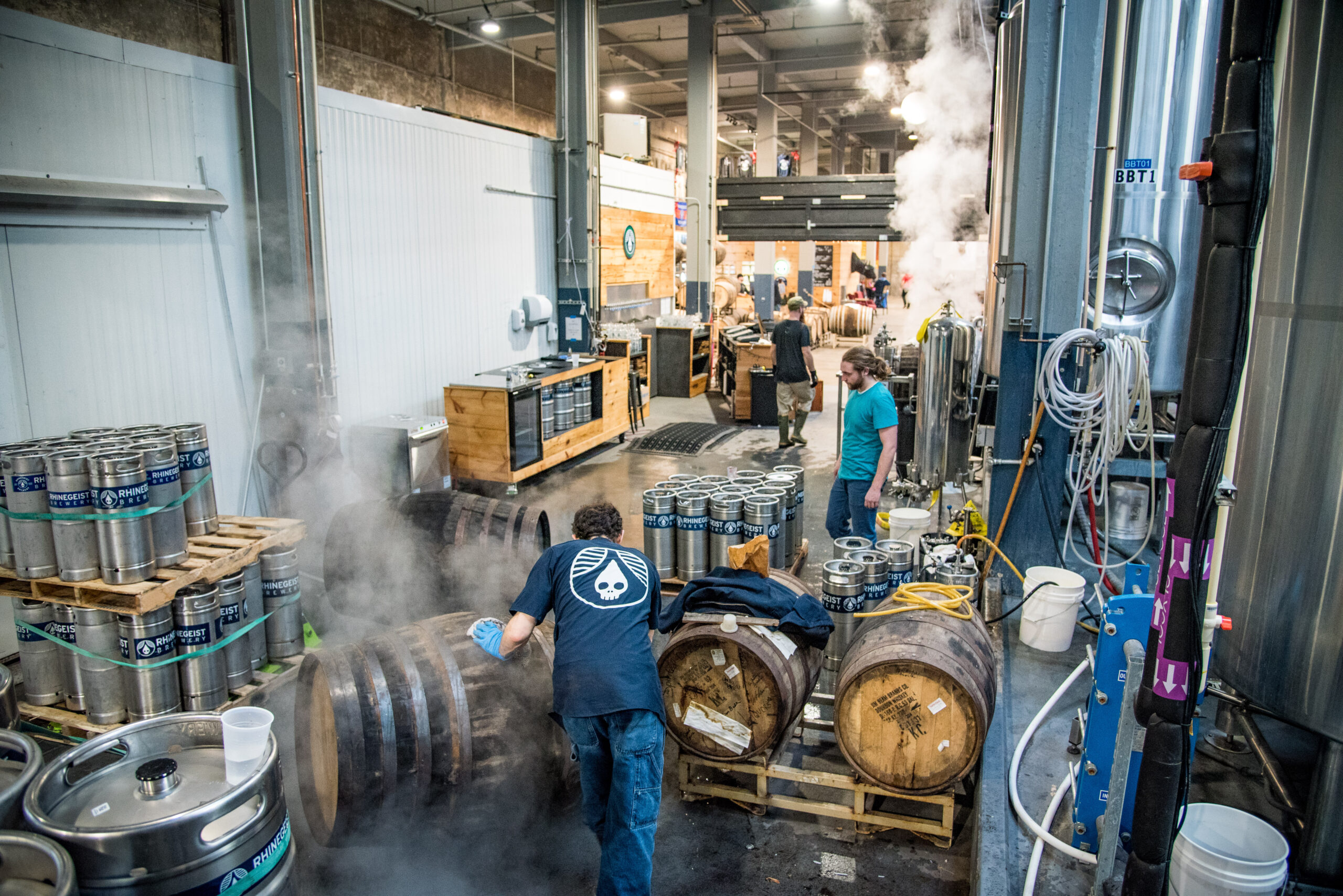 Steaming barrels 53 scaled this is your beer on wood - rhinegeist