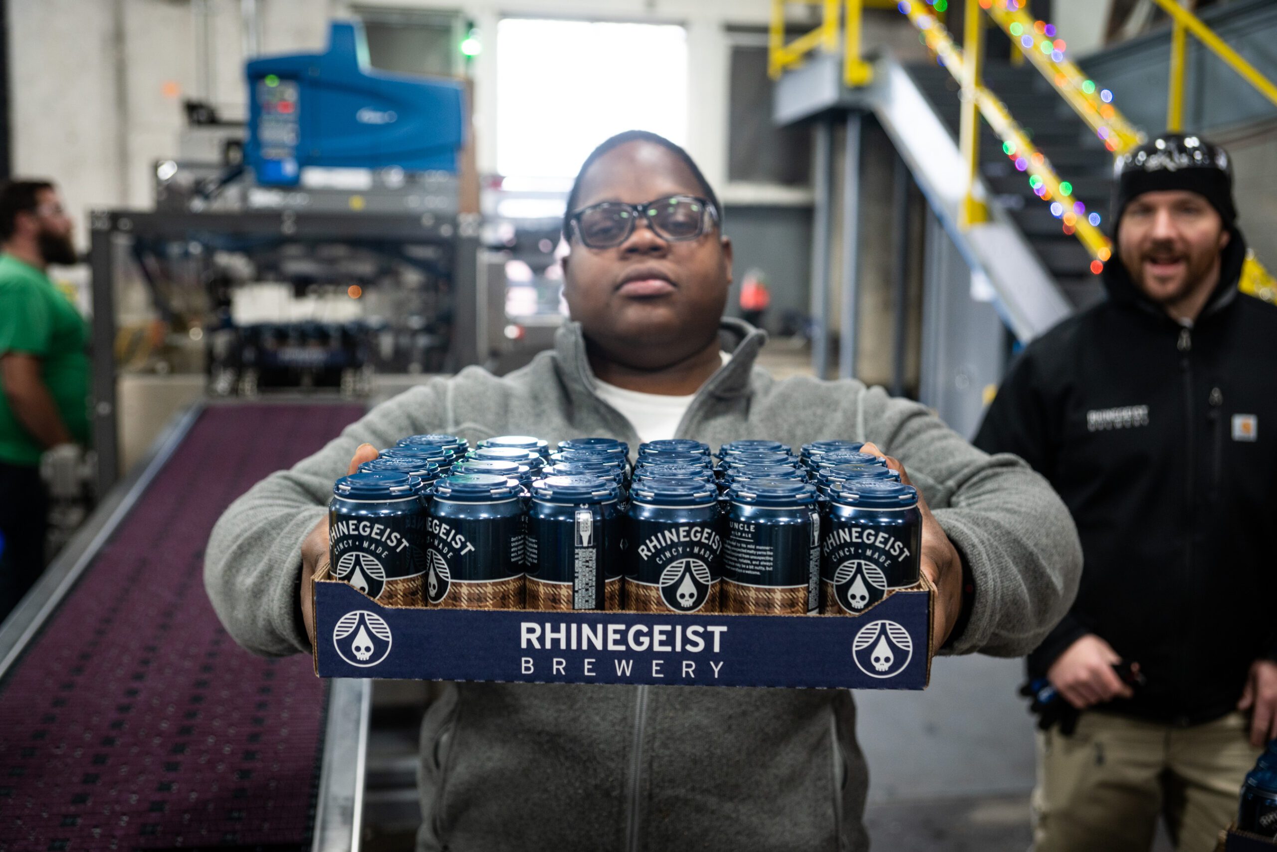 Uncle canning 15 scaled uncle (mild ale) review - rhinegeist