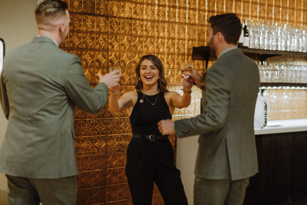wedding photos at rhinegeist brewery