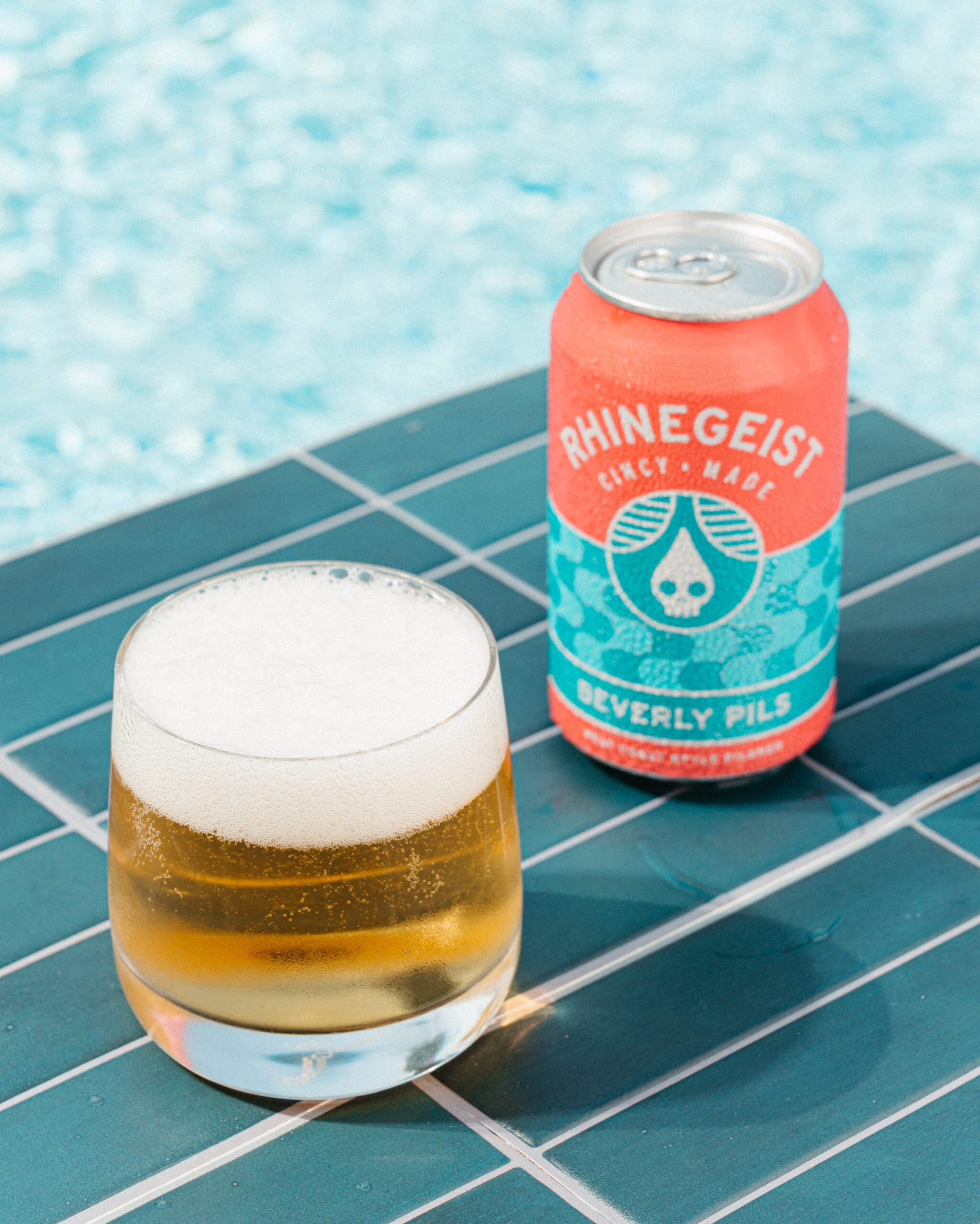 Beverlypils poolside 6 scaled beverly pils (west coast pilsner) review - rhinegeist
